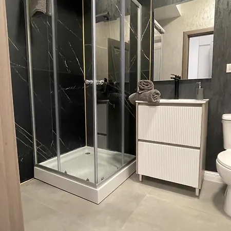 Lägenhet Alin Mandache *